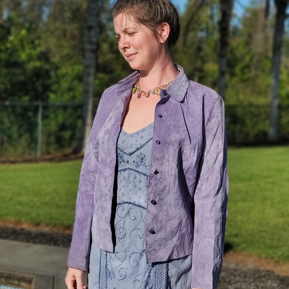 Express World Brand 100% Genuine Leather button up blouse, sz M-7/8 (Faded Now!) - Picture 12 of 17